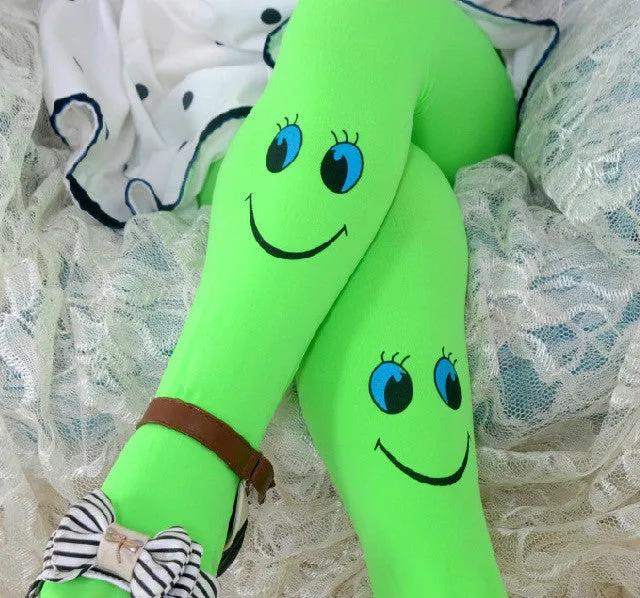 2016 Autumn velvet Lovely smiley face High elasticity Good quality Kids tights for girls children tights 3-8 year girls tights
