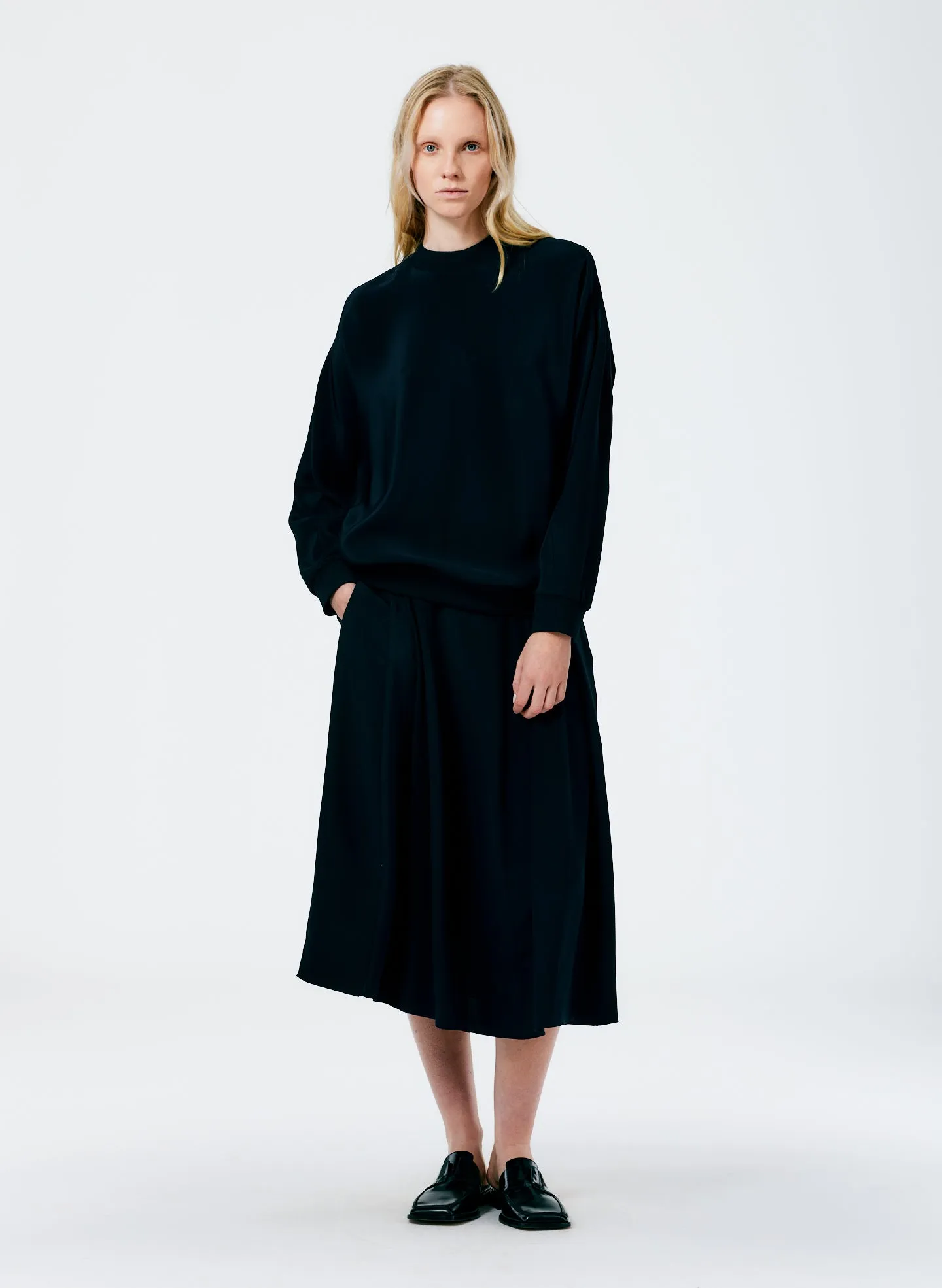 4-Ply Silk Crewneck Eased Out Top