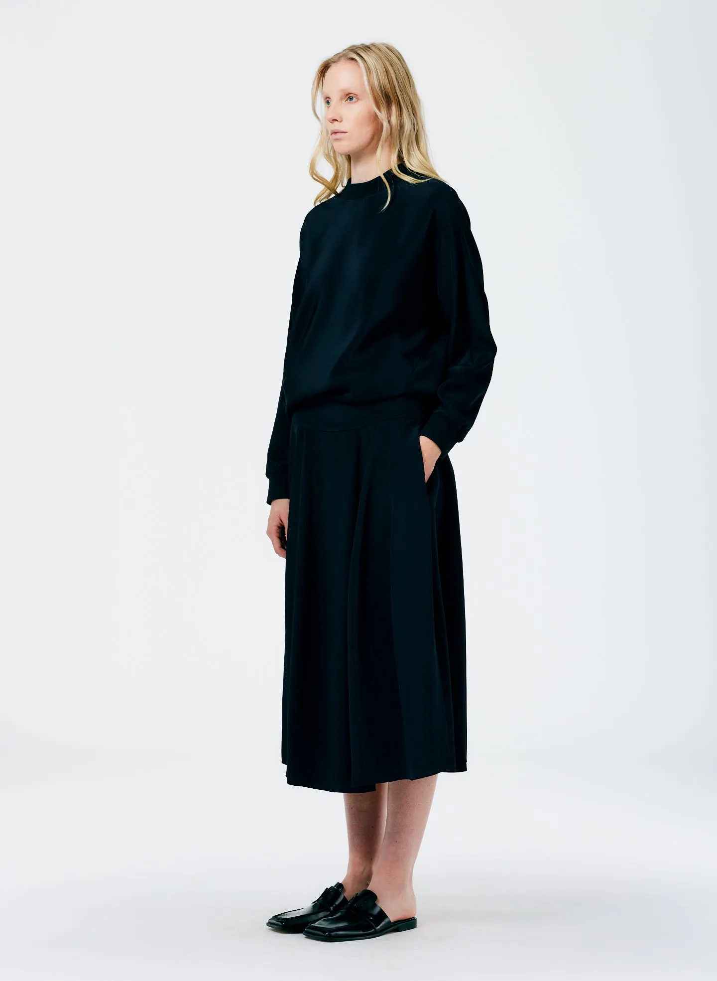 4-Ply Silk Crewneck Eased Out Top