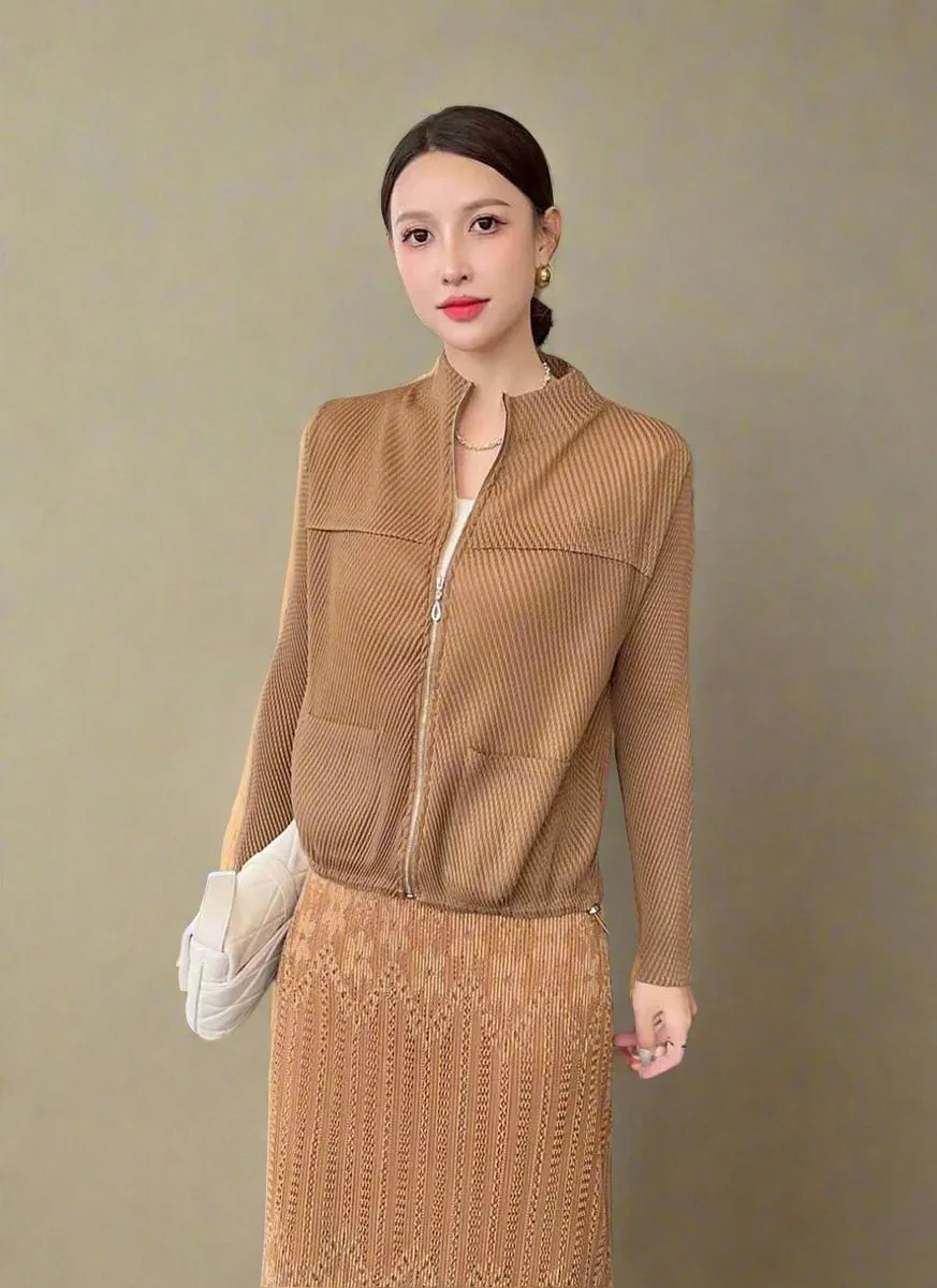 9240035 Zipper Pleats Jacket *Last Piece