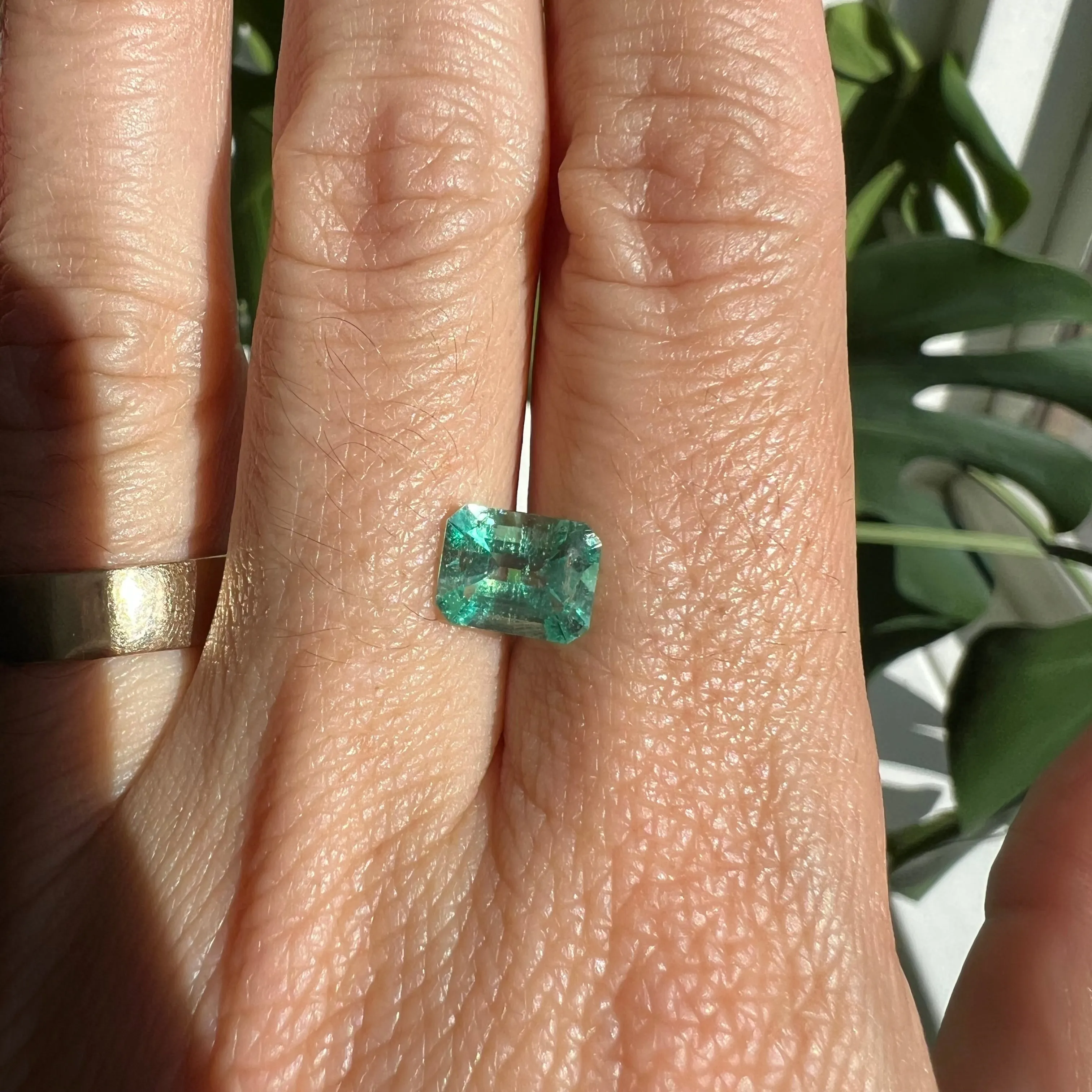 BESPOKE 1.54CT MUZO EMERALD