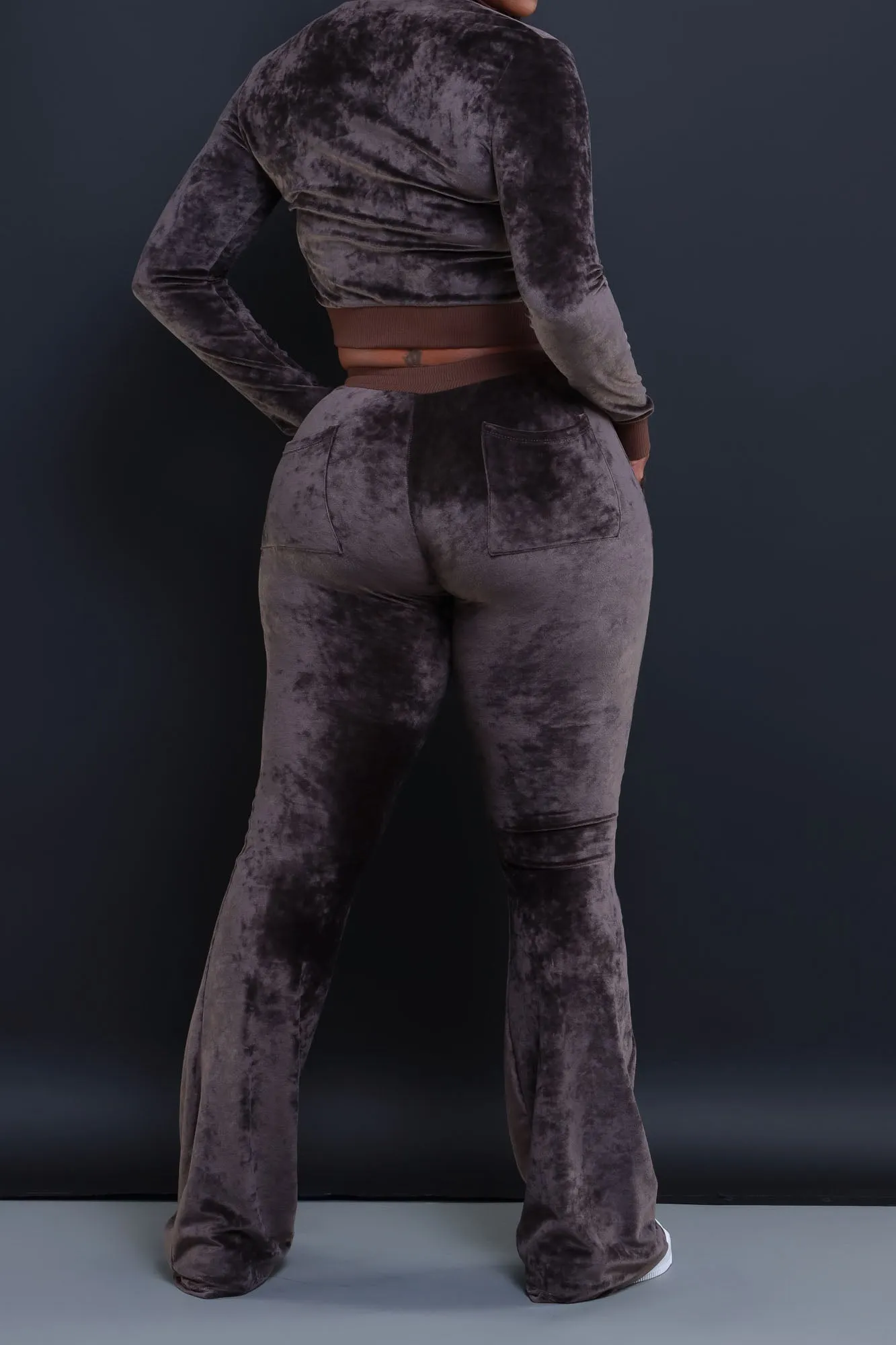 Catch An Opp Velvet Jogger Set - Coffee