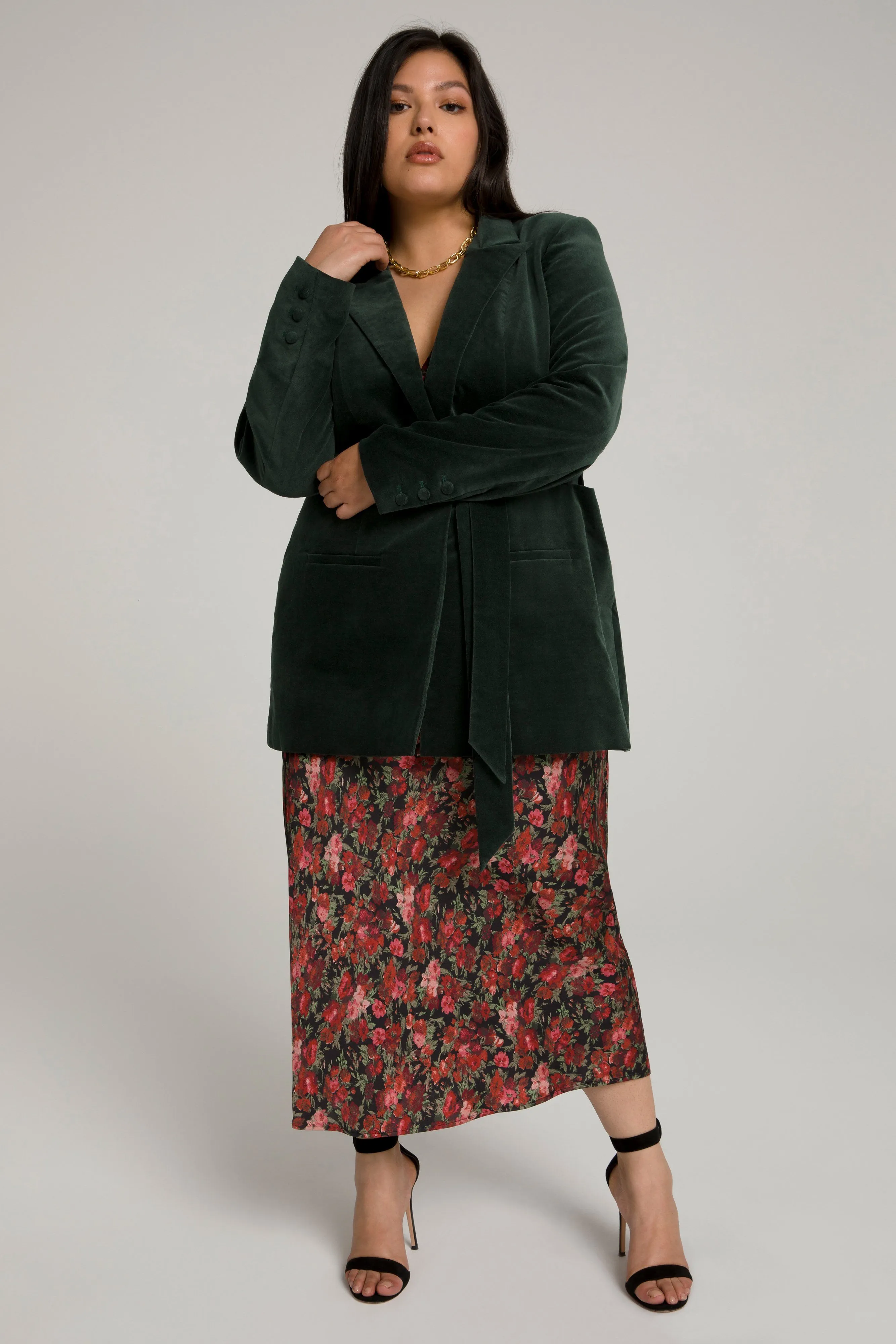 FIT & FLATTER BLAZER | EMERALD001