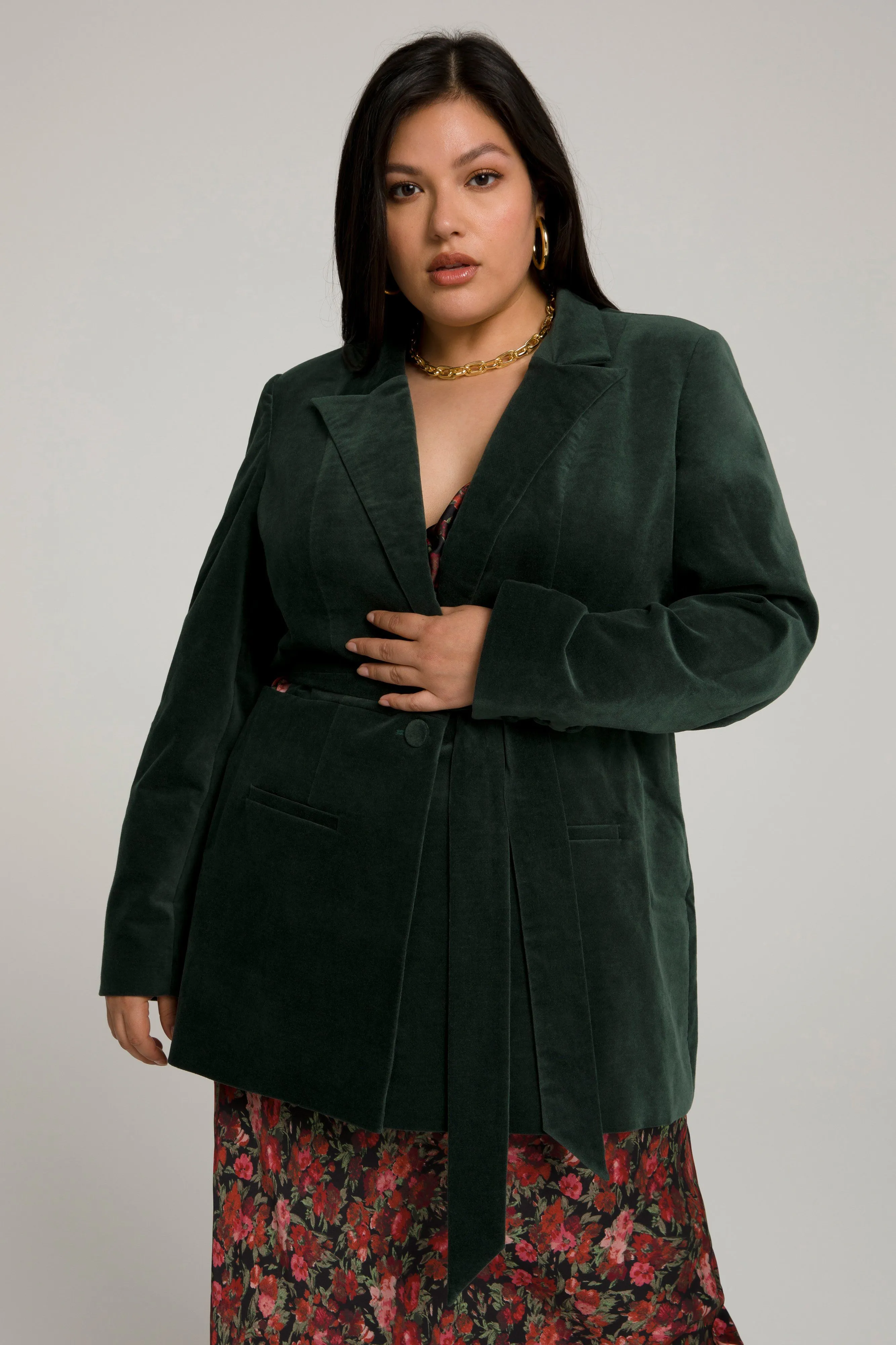 FIT & FLATTER BLAZER | EMERALD001