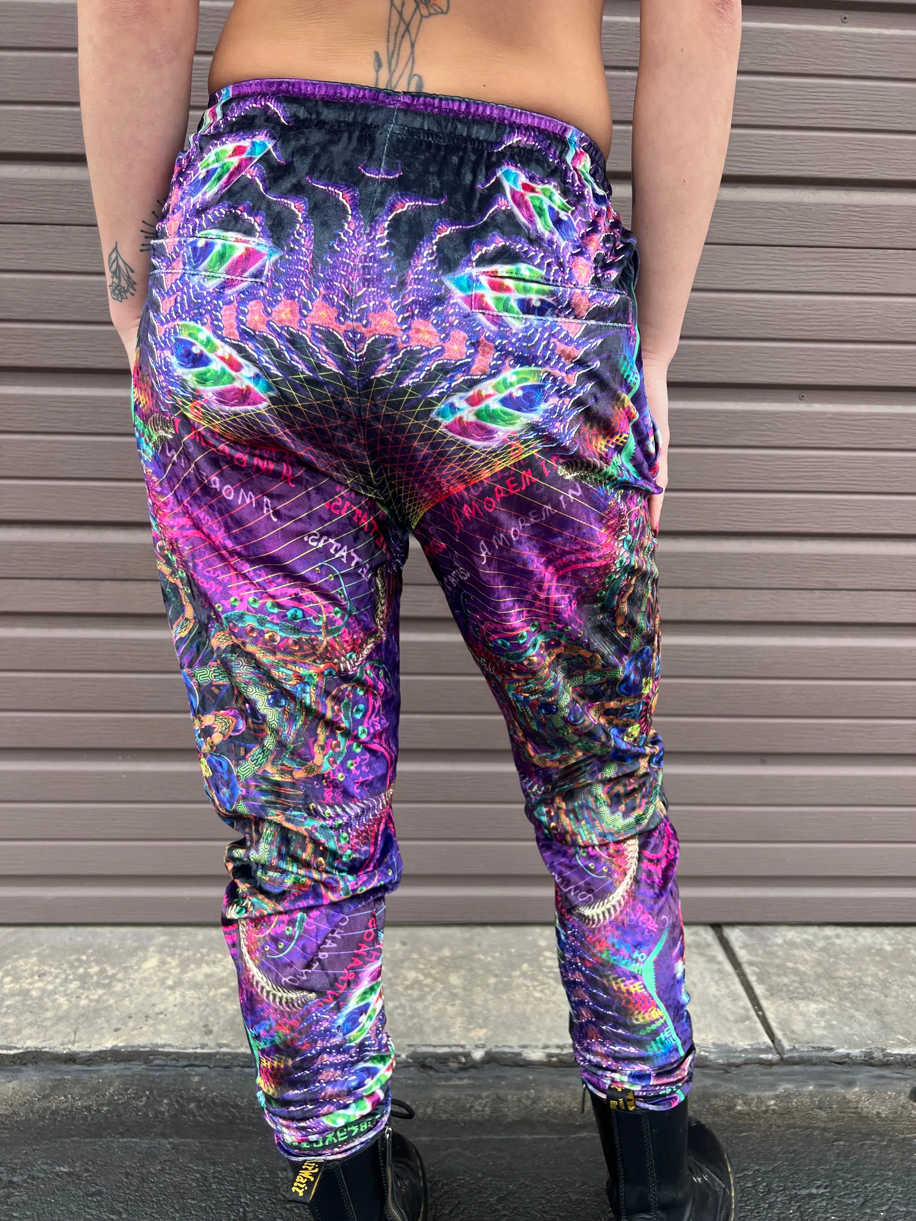 Hakan Hisim - "Prismatic Mandala" - Jogger