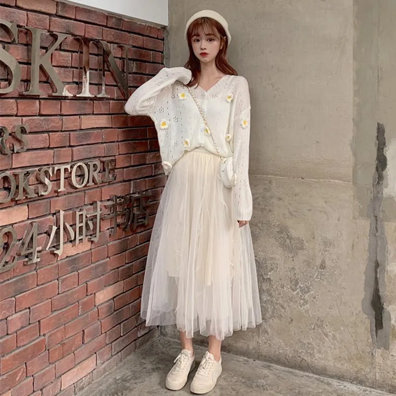 Harajuku Flower V-neck Kintted Cardigan