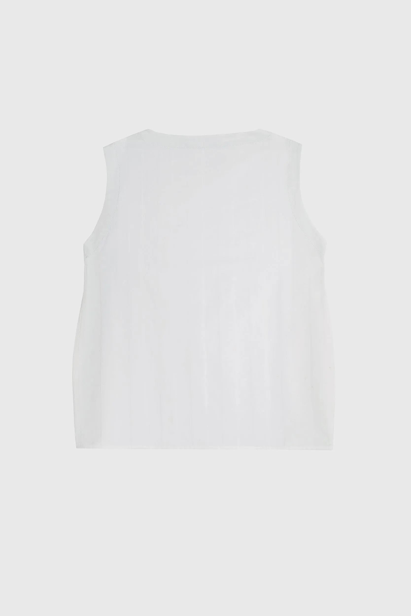 Heart hanging by a thread - T-Shirt
