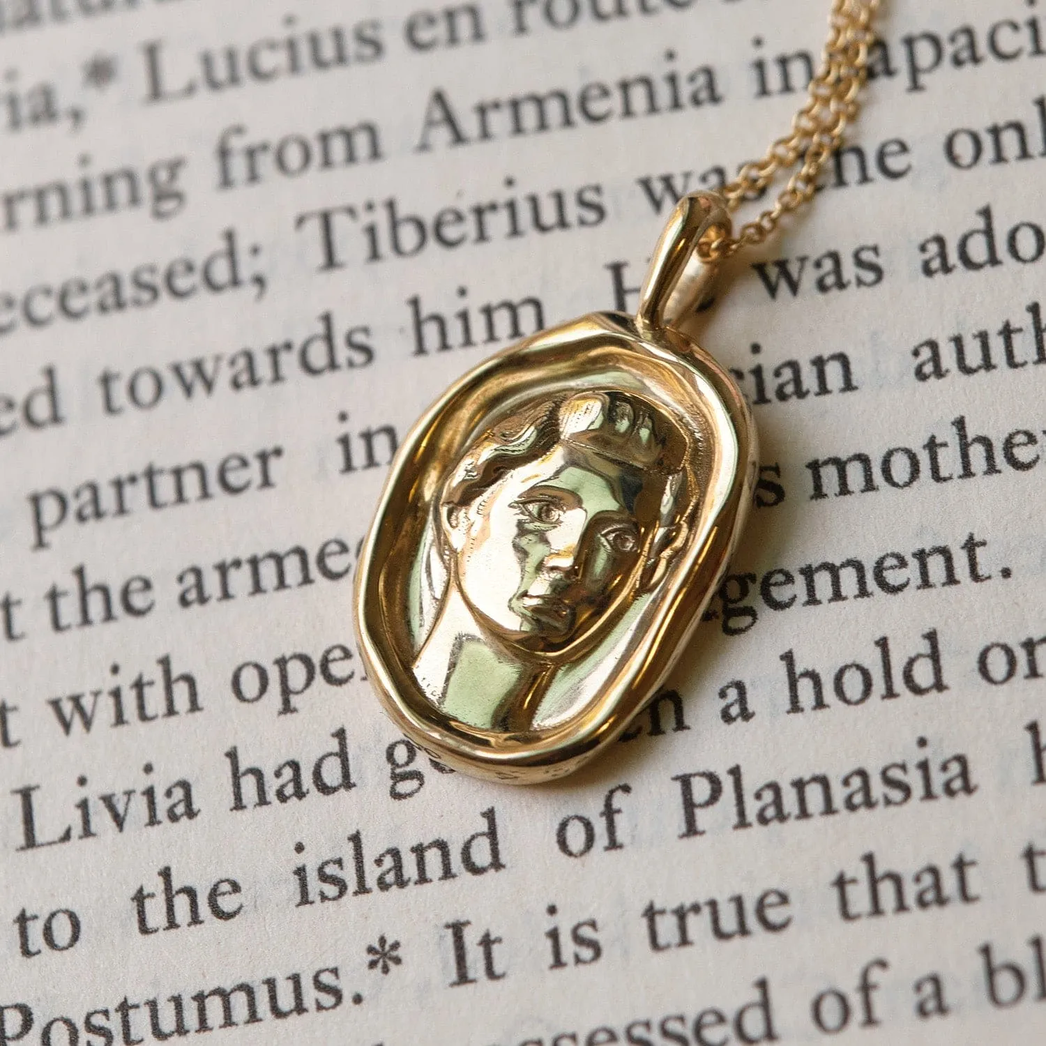 Livia Molten Gold Pendant