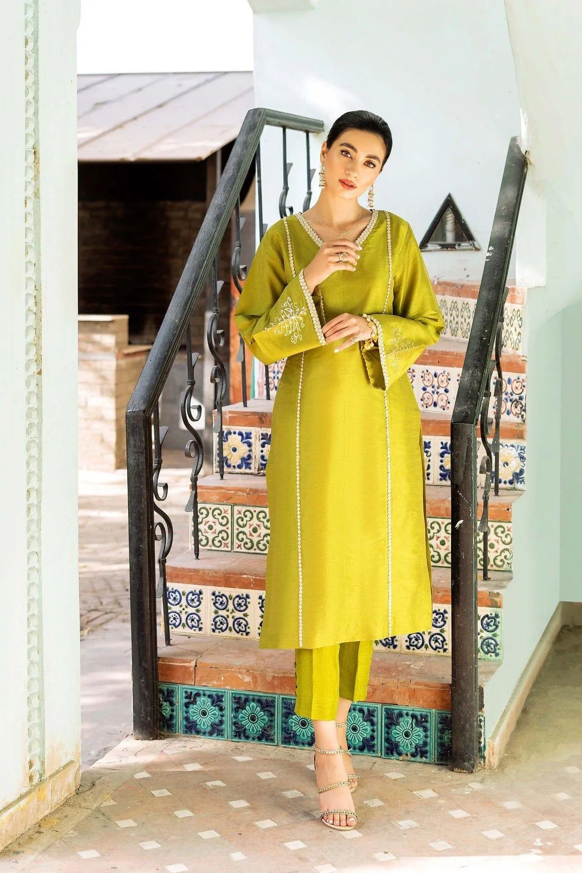 Natasha Kamal - Green Raw Silk Coord Set with Organza Dupatta - 3 Pieces