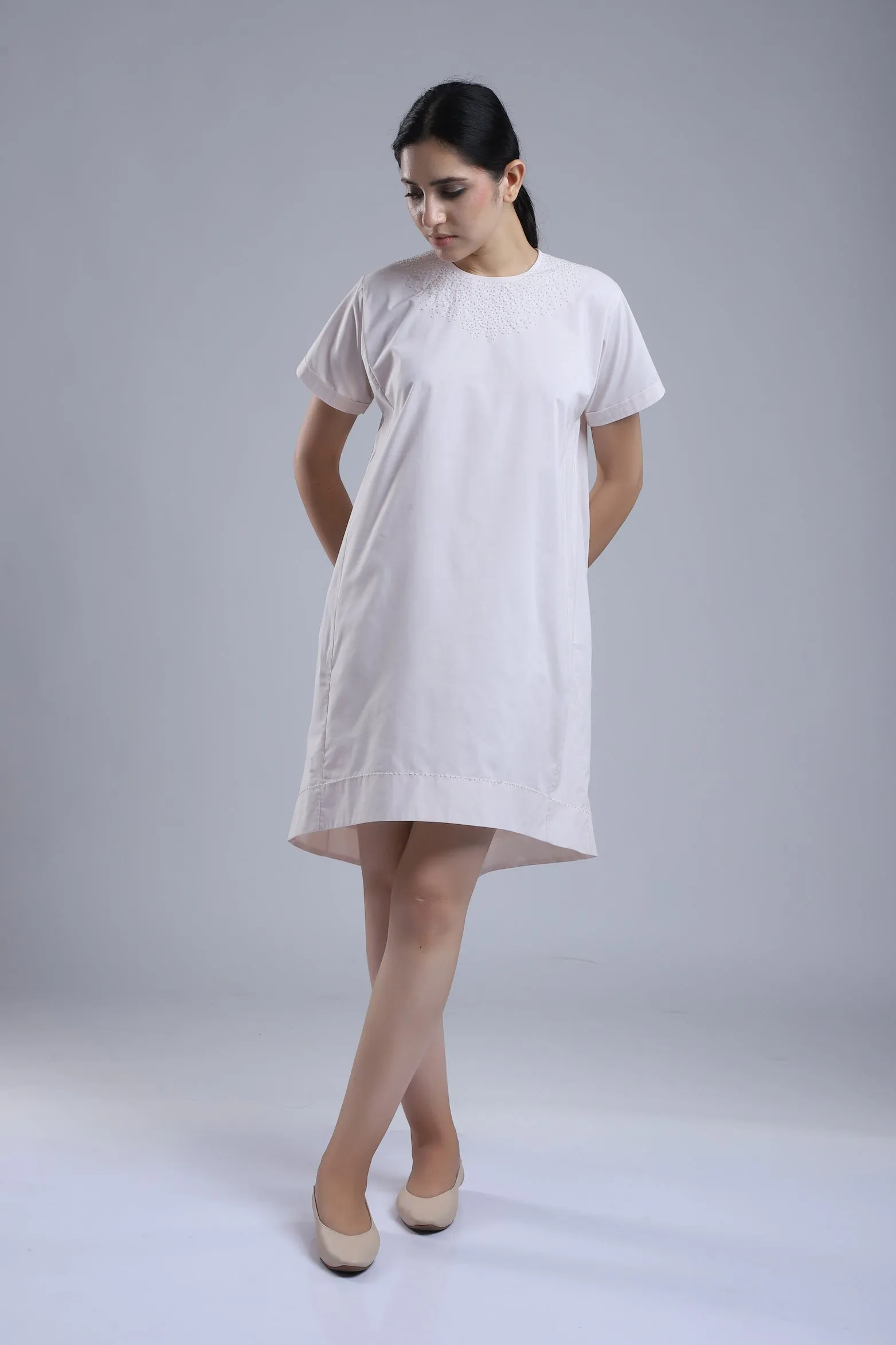 Round Neck embroidery dress.