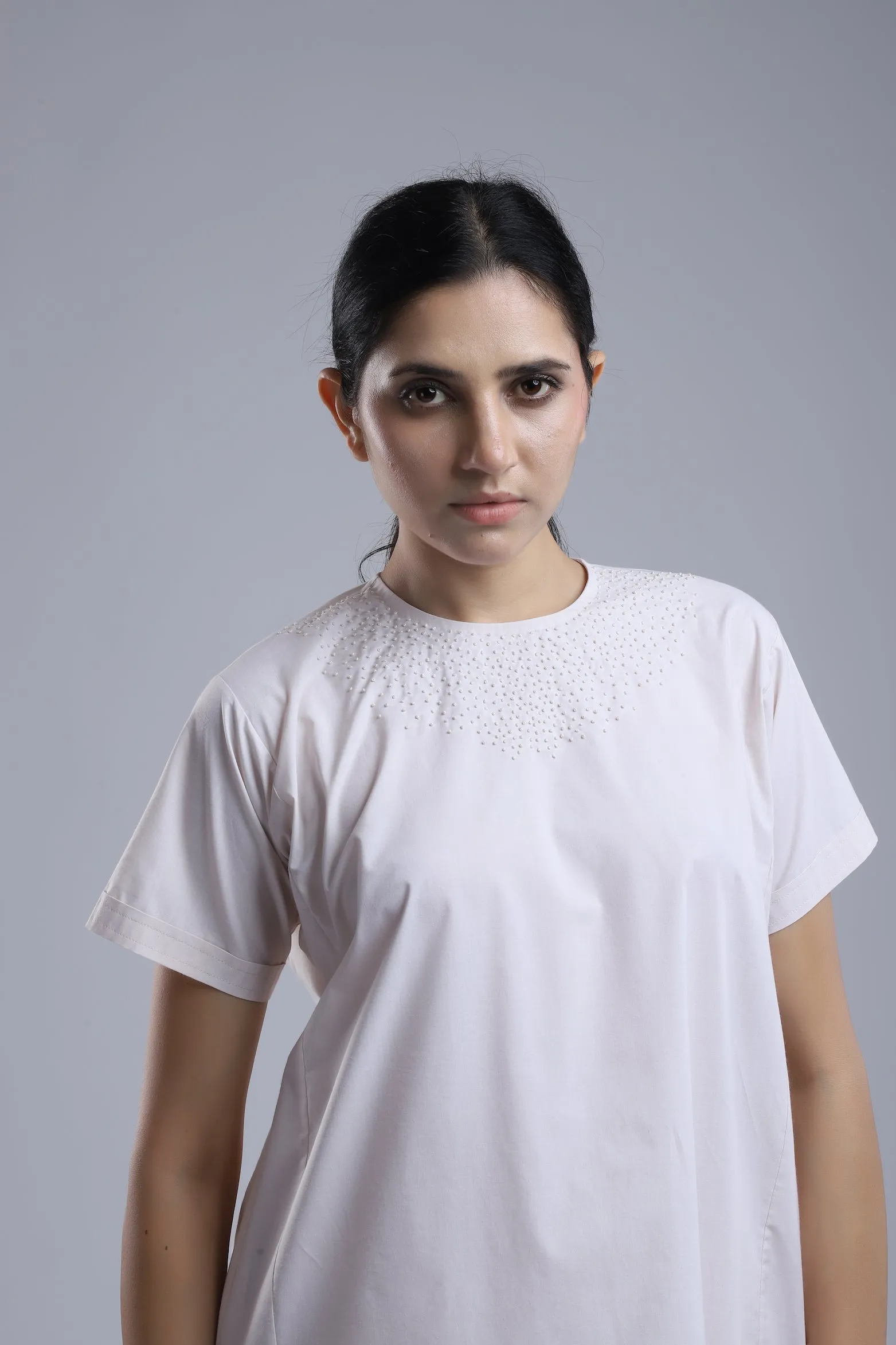 Round Neck embroidery dress.