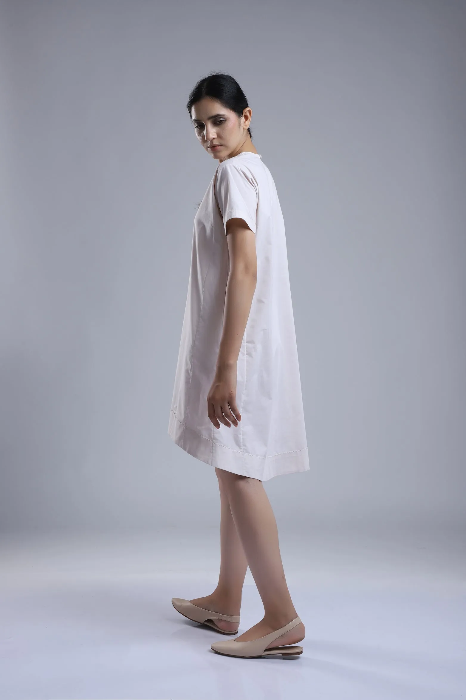 Round Neck embroidery dress.