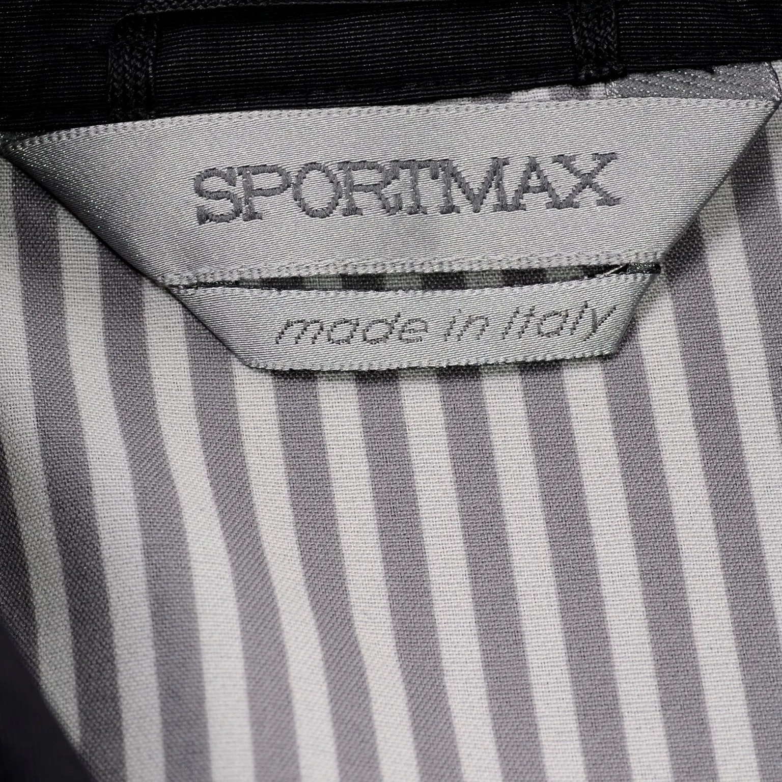 Sportmax Black Raincoat With Attached Capelet