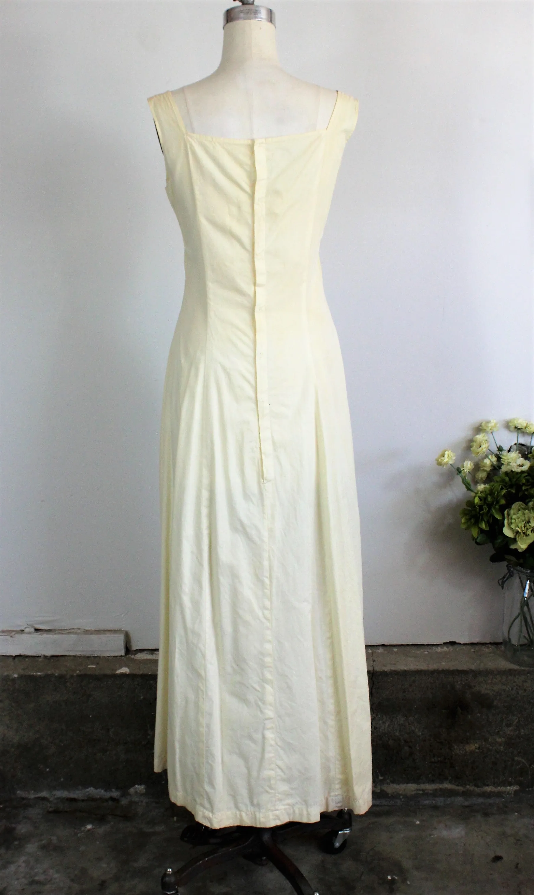 Vintage 1950s 1960s Yellow Slip Dress