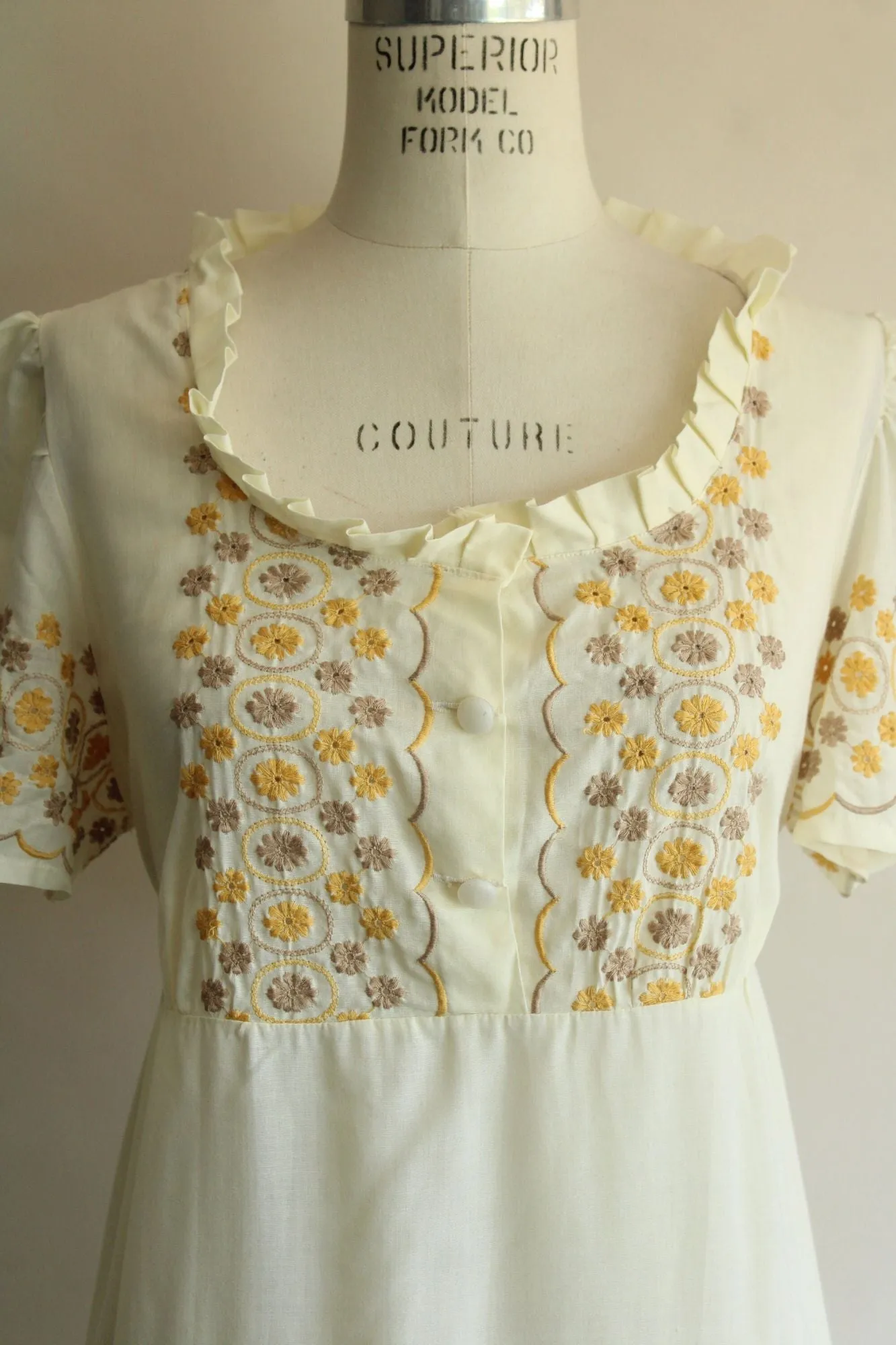 Vintage 1970s Yellow Embroidered Boho Maxidress