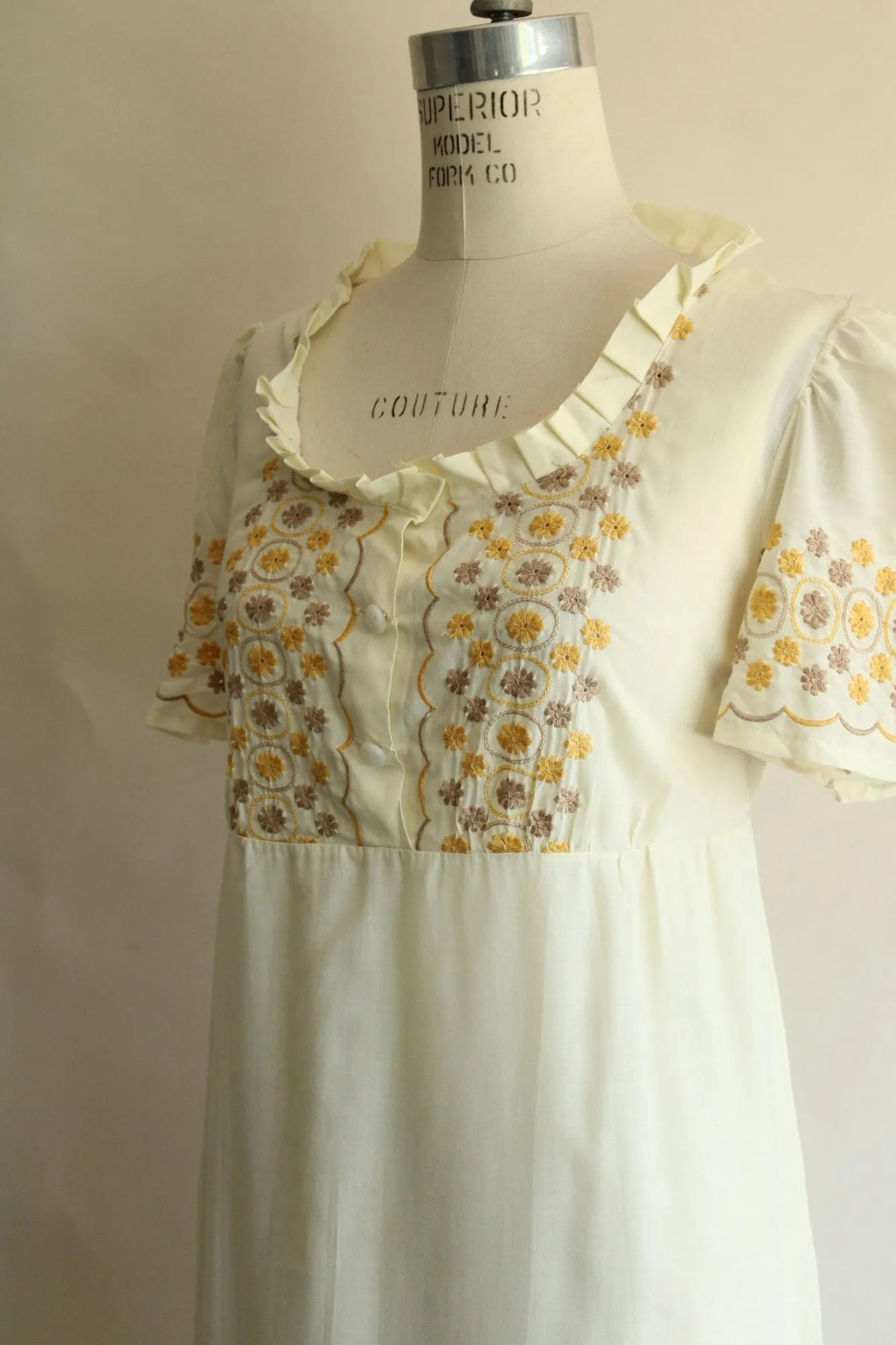 Vintage 1970s Yellow Embroidered Boho Maxidress