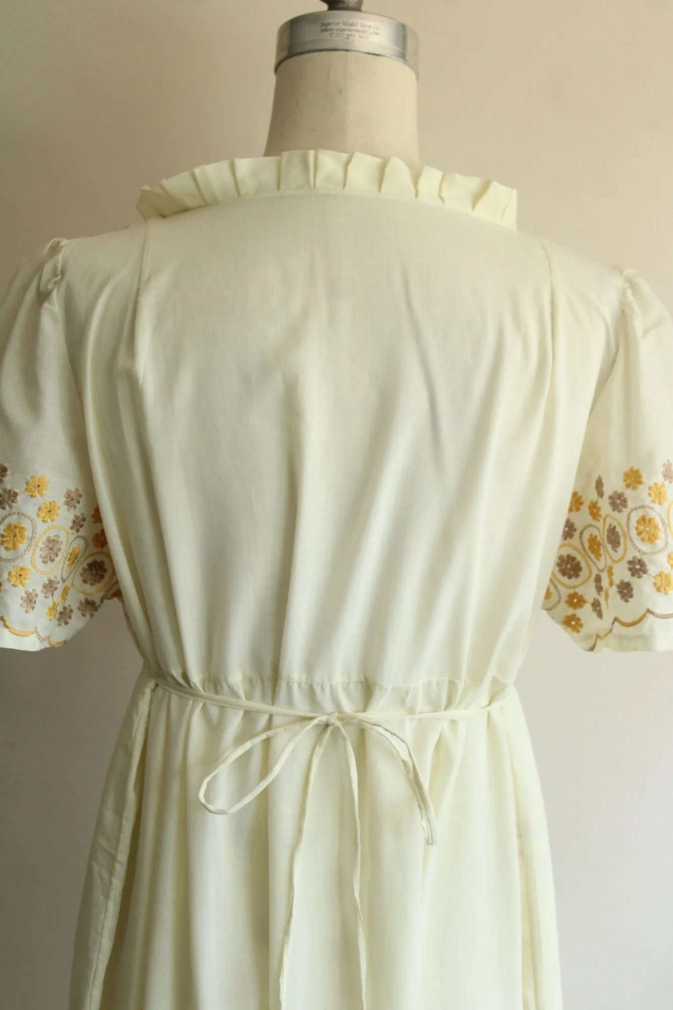 Vintage 1970s Yellow Embroidered Boho Maxidress